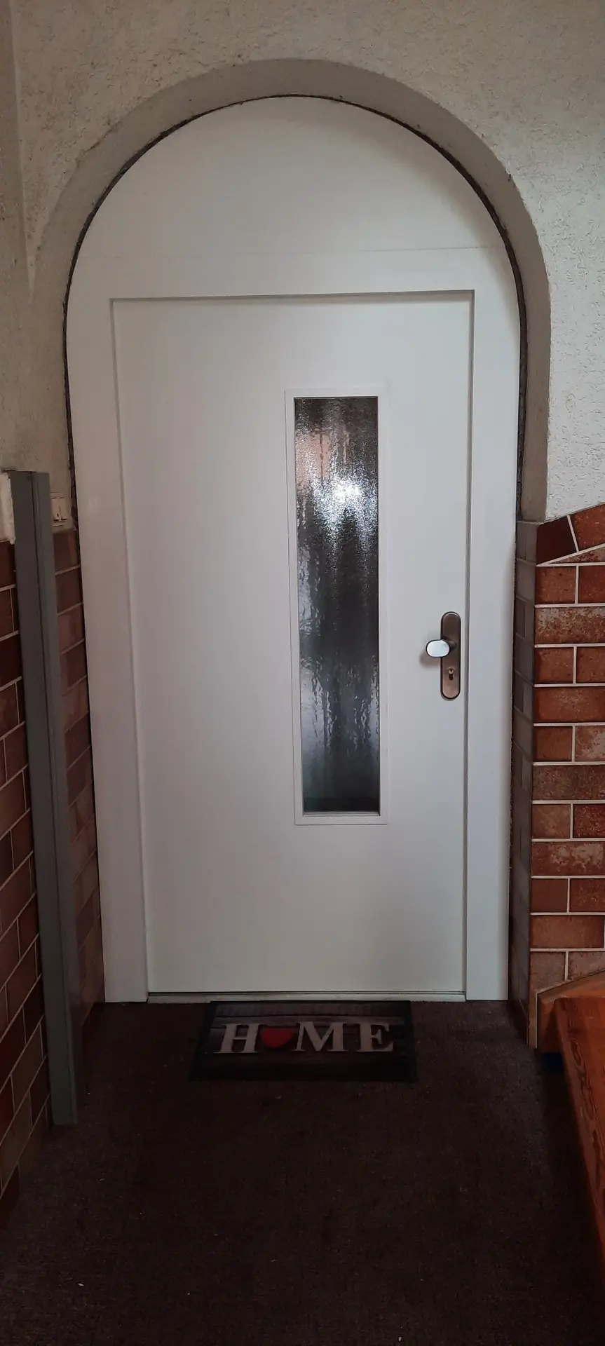 Fachgerecht eingebaute Haustür von Innenausbau Miny