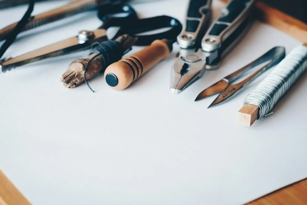 Werkzeug für Reparatur und Montage in der Schreinerei